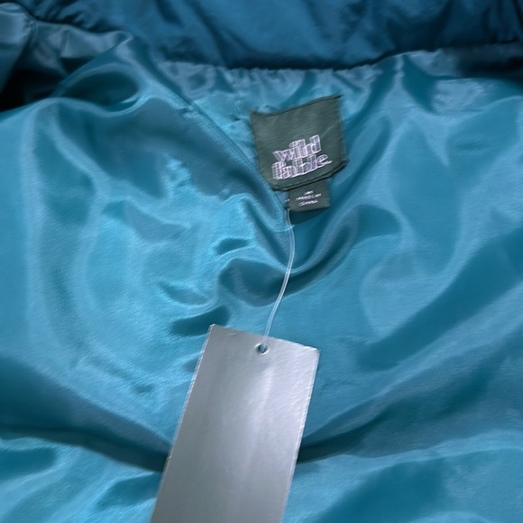 Wild Fable teal mint green puffer Sherpa oversized vest | women’s M NWT - Picture 4 of 6